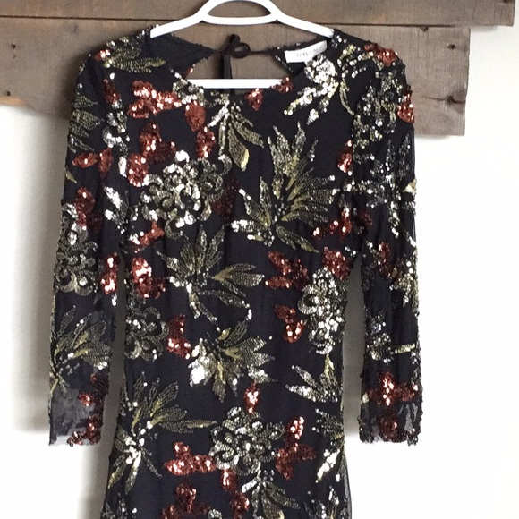 Sparkly open back dress - Picture 5 of 5